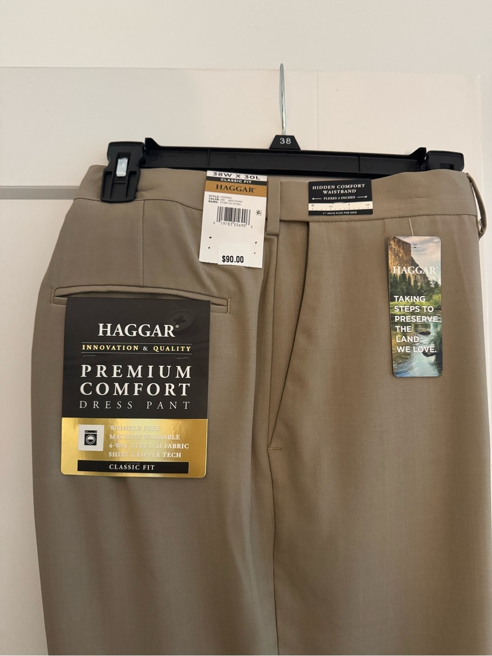 Haggar Men's Dress Pants in Khaki